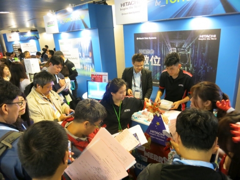 HDS @ VMware vForum 2016